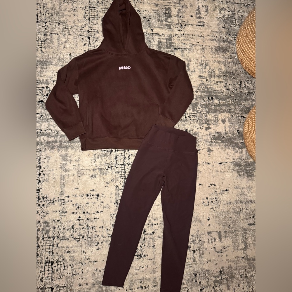 NWT Women’s Wilo Brown Set Size M